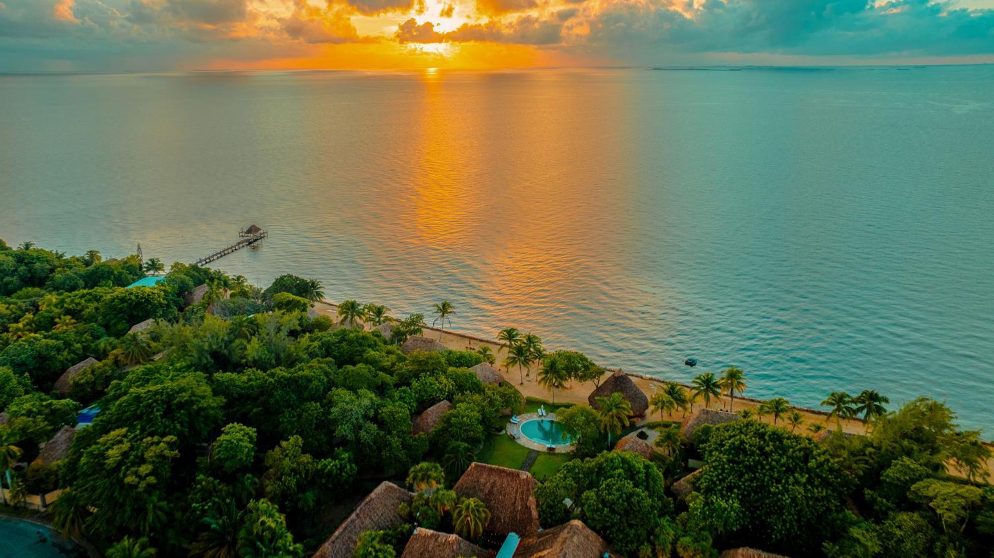 Turtle Inn By Francis Ford Coppola Placencia ภายนอก รูปภาพ